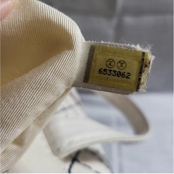 Chanel Vintage Wild Stitch Leather Bag with COA - Picture 9 of 10